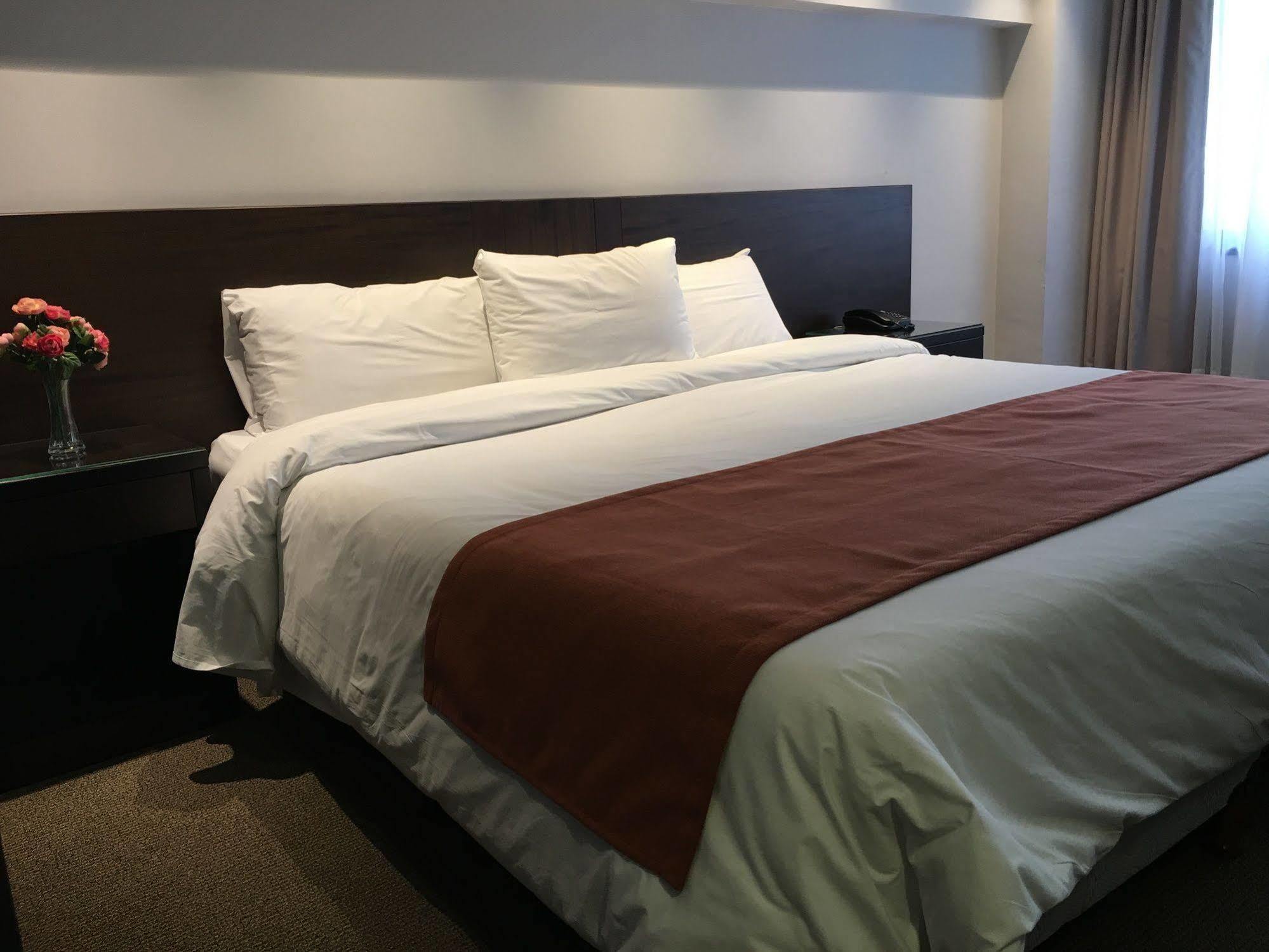 Crystal Tower Hotel 4*