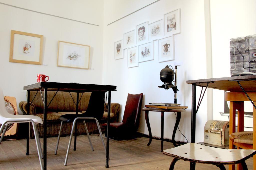 Albergue Contraluz Arthostel Montevideu
