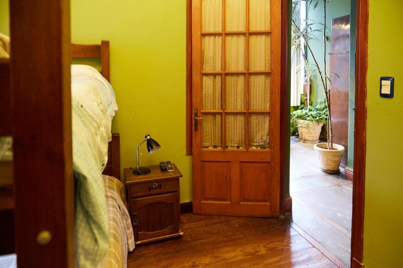 Noche Mas Bed & Breakfast Montevideo