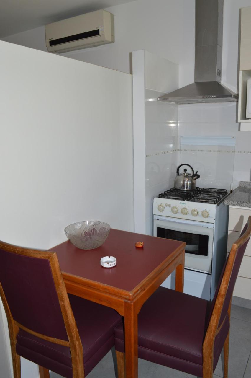 Al Oeste, Algo Distinto... Apartamento