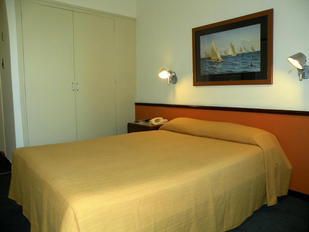 Austral Hotel