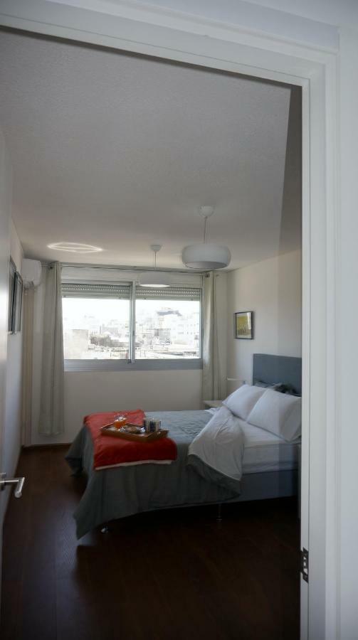 Panoramico Apartamento Con Vista Al Mar En Ciudad Vieja!! *